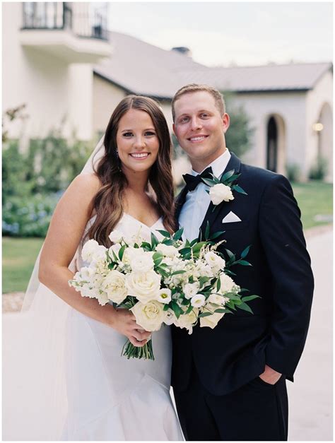 Elegant Hill Country Wedding | Raylee + John - sweetlaurelevents.com