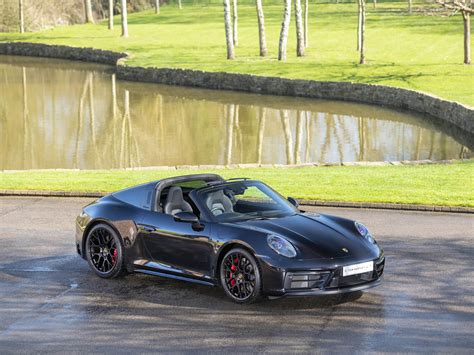 PORSCHE 911 Targa 4 GTS - 228838 - Tom Hartley Jnr