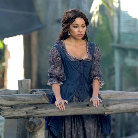Pin di Jen Drake su Black Sails | Donne, Belle donne, Pirati