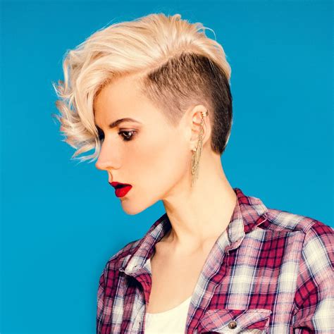 19 Boyish Haircuts for Women to Get Inspired: From Pixies to Undercuts