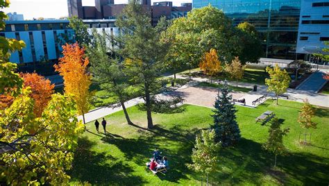 加拿大大学选择必读：非典型渥太华大学介绍 – 加拿大多伦多新飞扬留学