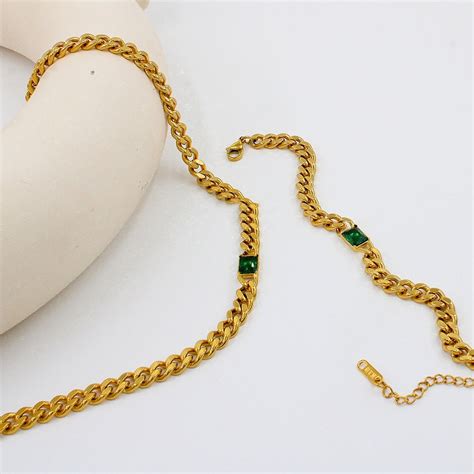 Necklace – The Elite Gallery - by Viexta