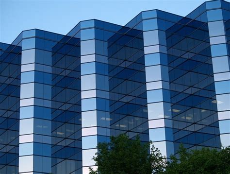 玻璃幕墙厚度尺寸规格要求有哪些_泰安正方建筑工程有限公司