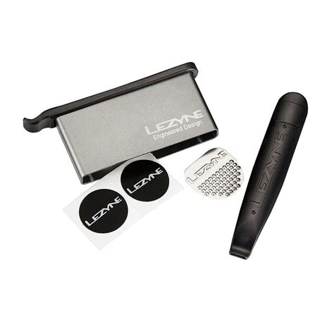 - Lever Kit Puncture Patches with Tyre Lever - Lezyne