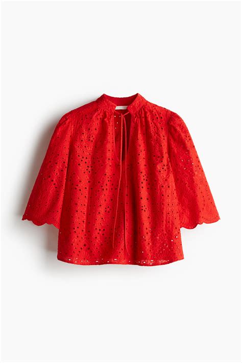 Blusa con bordado inglés - Rojo - MUJER | H&M ES