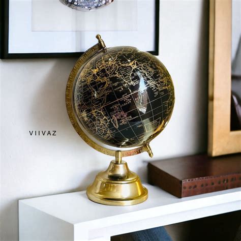 Berlin Laminated Black Globe – VIIVAZ