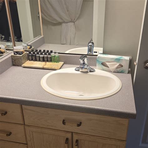 TONQUIN INN (Jasper) - Hotel Reviews, Photos, Rate Comparison - Tripadvisor