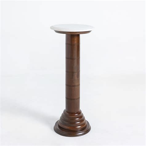 Monolith Peg Table