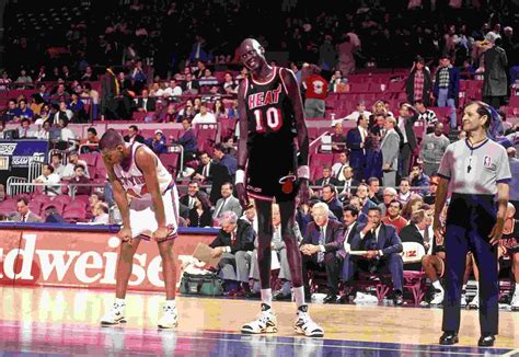 Top 10 Tallest NBA Player of All Time - Sportszion