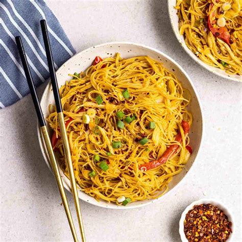 Singapore Vegetable Chow Mei Fun – My Plantiful Cooking