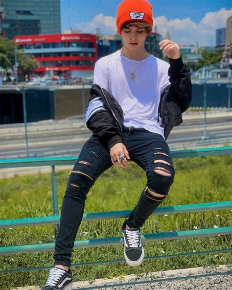 Ryan clements bio age height nationality net worth facts – Artofit