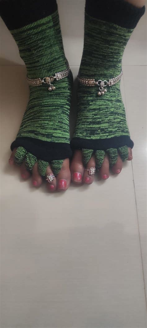 Buy DIRTS Cotton Foot Alignment Socks - Toe Separator for Bunion ...