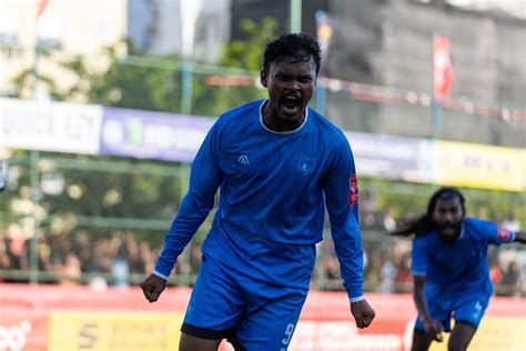 R Inguraidhoo VS R Alifushi in Day 13 of Golden Futsal Challenge... - maldives where is located east in alifushi