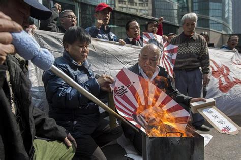 香港民众抗议安倍参拜靖国神社 - 中文国际