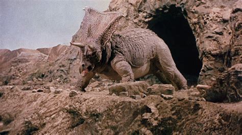 When Dinosaurs Ruled the Earth Blu-ray - Victoria Vetri