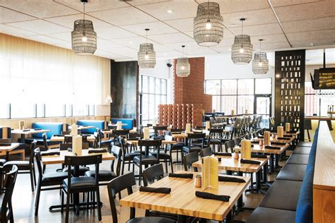 Restaurant Tables and Chairs 的图像结果