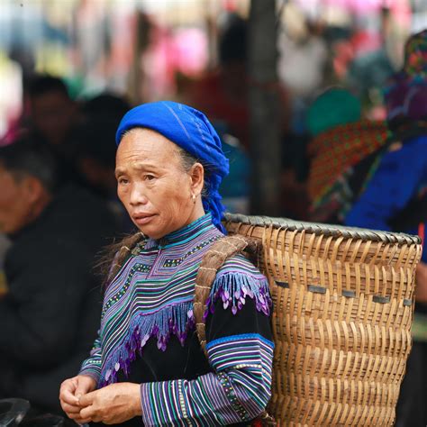 Women+Bending+Over+In+Thong+Bikini Photos, Download The BEST Free Women ...