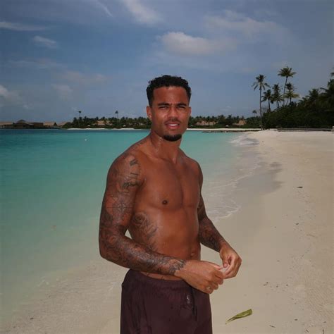 Justin Kluivert Biography: Age, Net Worth, Instagram, Spouse, Height ...