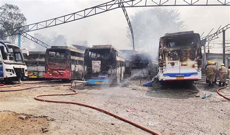ಅಗ್ನಿ ಅವಘಡ ಪ್ರಕರಣ | 19 ಖಾಸಗಿ ಬಸ್‍ಗಳು ಬೆಂಕಿಗಾಹುತಿ, ವರ್ಕ್‍ಶಾಪ್ ಮಾಲಕನ ...