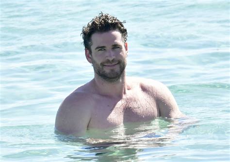 Best 12 Orlando Bloom pictured completely NAKED while paddle boarding ...