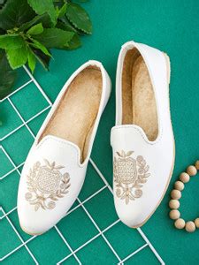 Anjaneya Creations Jutis For Men - Buy Anjaneya Creations Jutis For Men ...