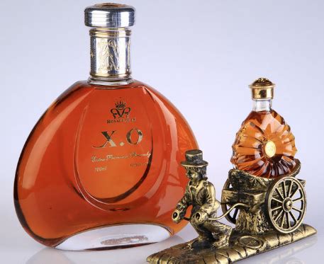 Courvoisier XO Cognac - 70cl - Buy Online - Cognac-Expert.com