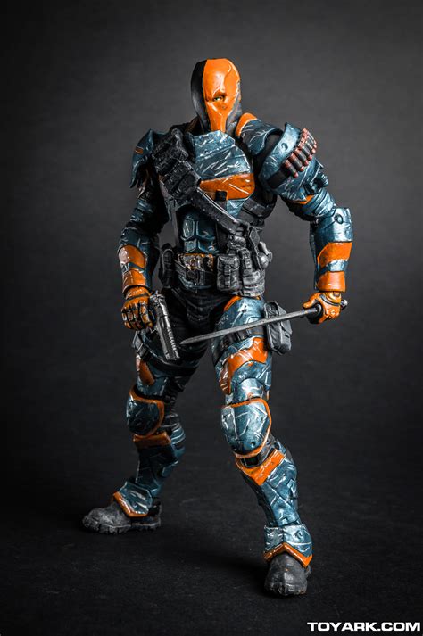 DC Collectibles Arkham Origins Highlights Photo Shoot - The Toyark - News