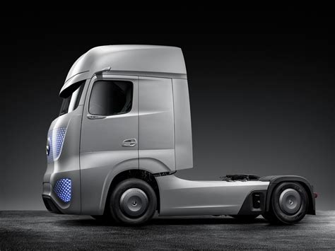 Mercedes-Benz Unveils Future Truck 2025 [Video] - autoevolution