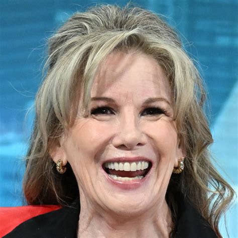 Iconic '90s Band Counting Crows Gives Emotional Peformance - Parade