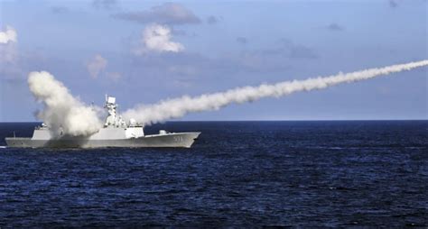 南海战略态势感知：美军三个大型水面编队在中国周边集结？_凤凰网资讯_凤凰网
