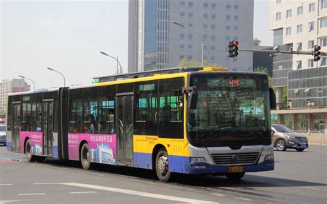 杭州323公交车路线服务时间？-