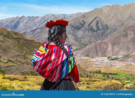 Indigenous Peruvian Quechua Girl, Cusco, Peru Editorial Stock Image ...