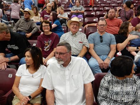 Class Reunion Highlights 的图像结果