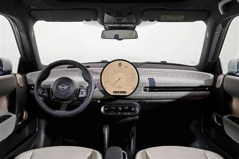 New electric Mini Cooper revealed
