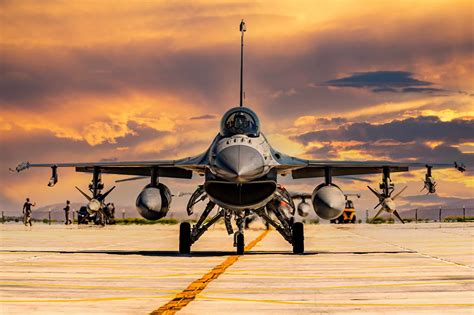 America’s Fascination With Military Aircraft in Entertainment and Real Life » Savoteur