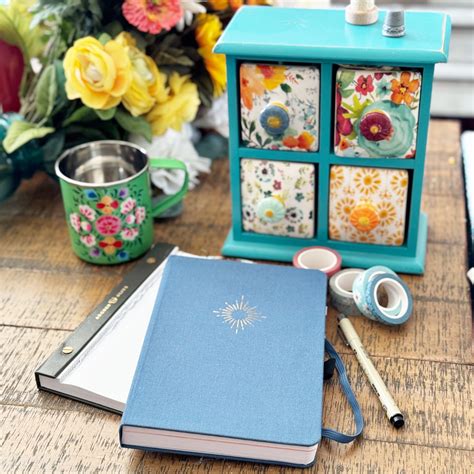 Five Ways To Journal When You Are Low On Energy Or Time | Archer and Olive
