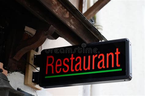 Restaurant Text Sign 的图像结果