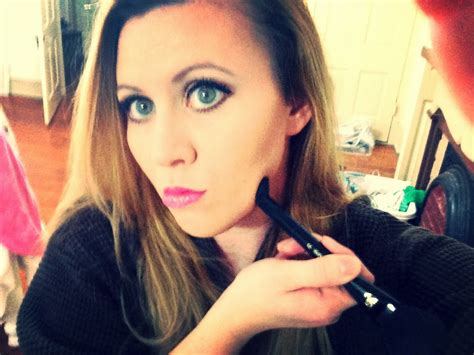 Face Contouring Tutorial Makeup Chin 的图像结果