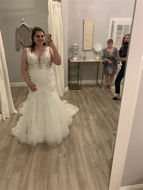 All Who Wander New Wedding Dress Save 40% - Stillwhite
