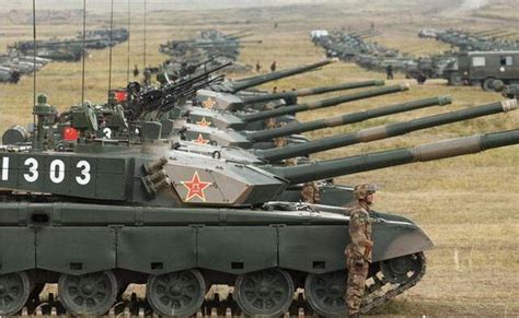 中国军队拥有9个坦克师，一个装甲师到底拥有多少辆坦克？_苏联