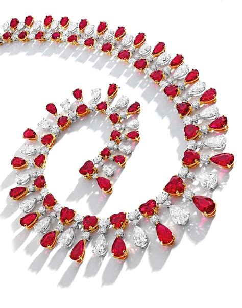 『苏富比』全球最昂贵翡翠珠宝：2744万美元 | iDaily Jewelry · 每日珠宝杂志