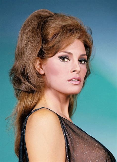 modbeatnik | Raquel welch, Raquel welch young, Raquel