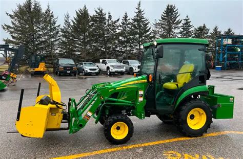 John Deere 2025R Package Special 的图像结果