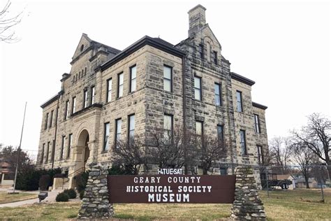 15 Best Things to Do in Junction City (Kansas) - The Crazy Tourist