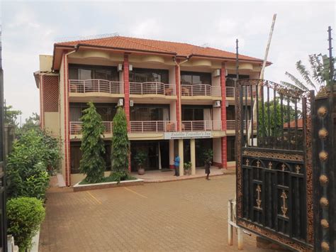ENTEBBE TRAVELLER'S HOTEL - Inn Reviews, Photos, Rate Comparison ...