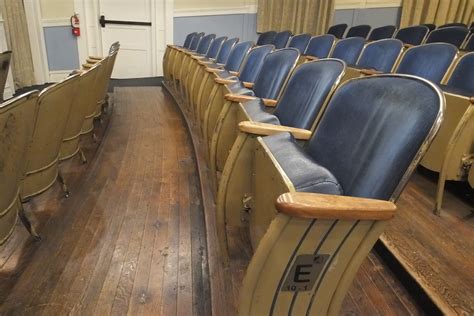 The Elgin Opera House — a Gem in the Wilderness | Annelise Kelly ...