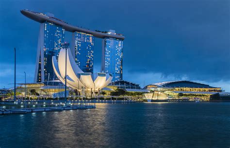 https://img.fotocommunity.com/marina-bay-sands-singapore-727427a4-afad-4694-beea-cdfe981a573a.jpg?height=1080