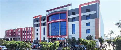 Career Institute of Medical Sciences & Hospital