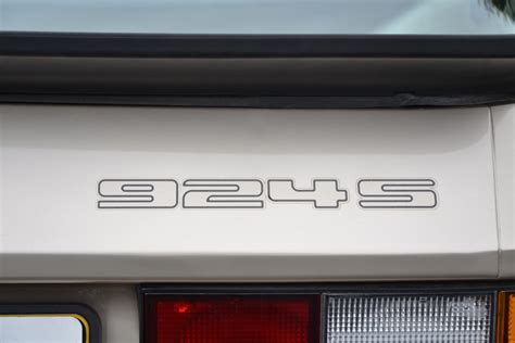Classic Park Cars | Porsche 924 S Automatic
