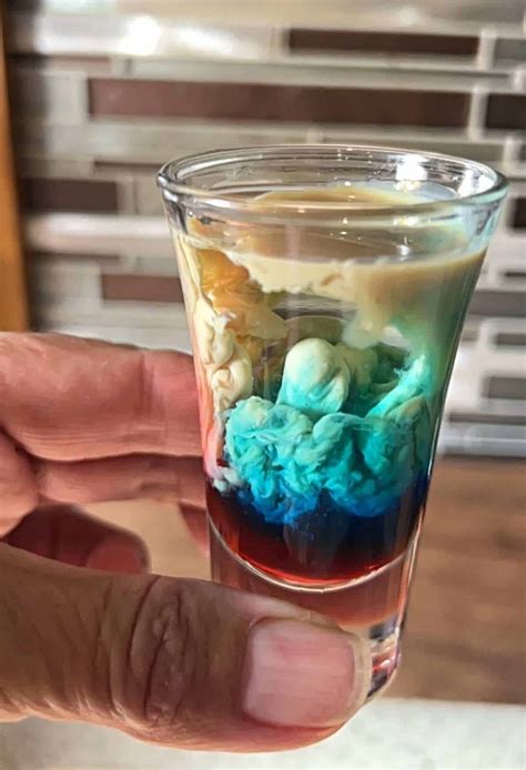 Alien Brain Hemorrhage Shot Recipe - Dine Dream Discover